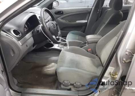 2005 Suzuki Forenza S из США, поврежденный, VIN KL5JD86ZX5K084620